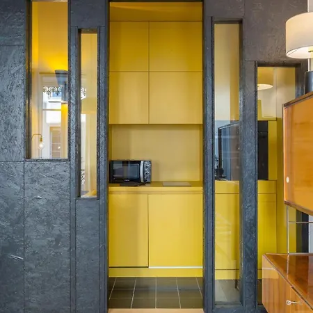아파트 Hallmark - Furnished - Downtown
