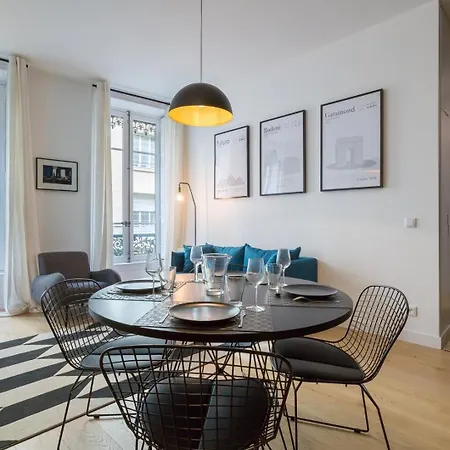 Apartment Hallmark - Location T2 - 2