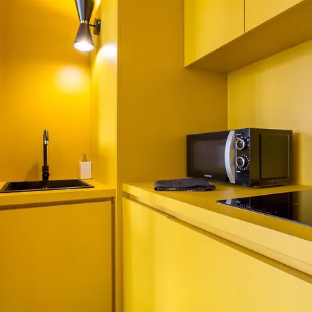 Hallmark - Furnished - Downtown
