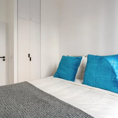 Hallmark - Furnished - Downtown